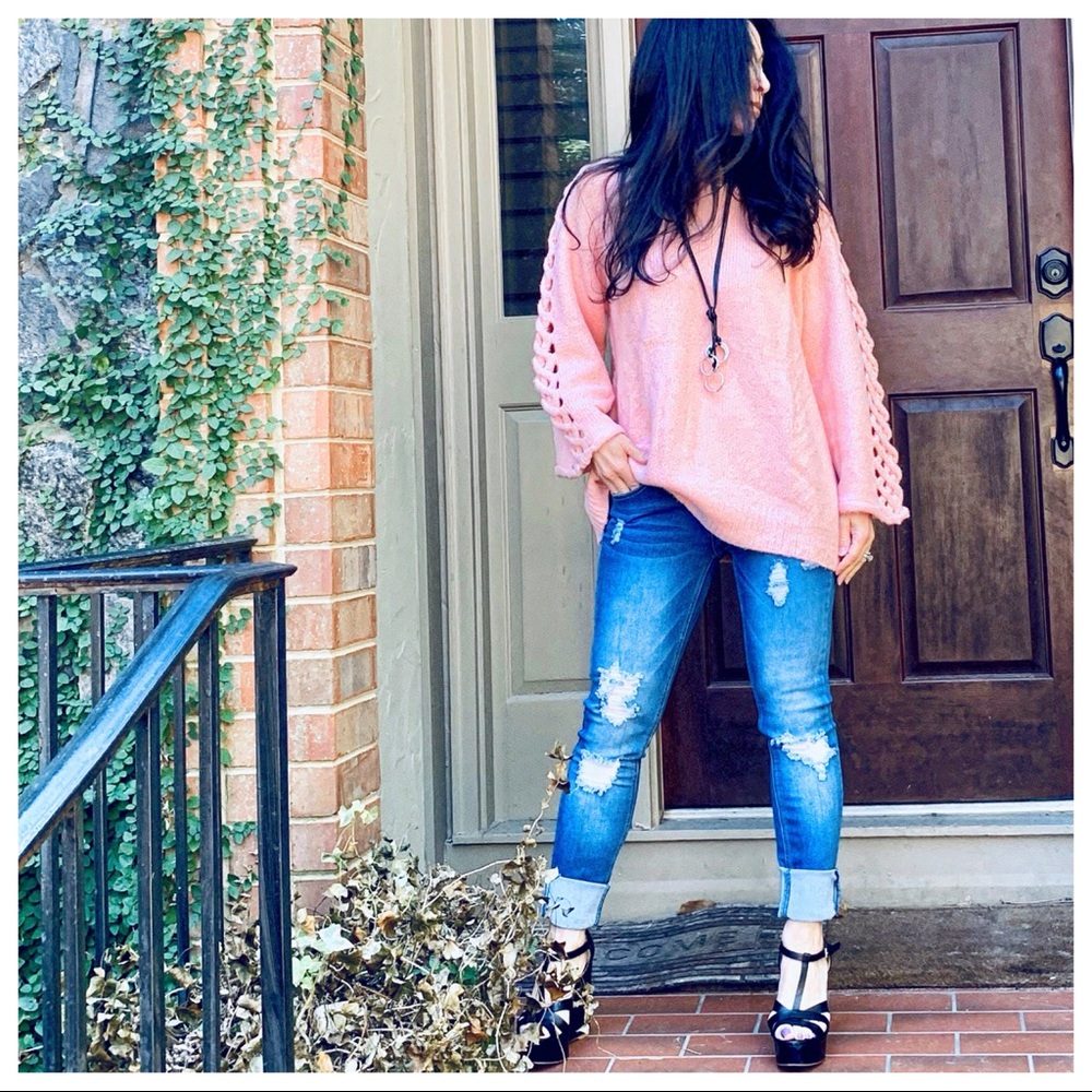✨LAST ONE ✨Beautiful soft side braid cut  sweater - Picture 4 of 7